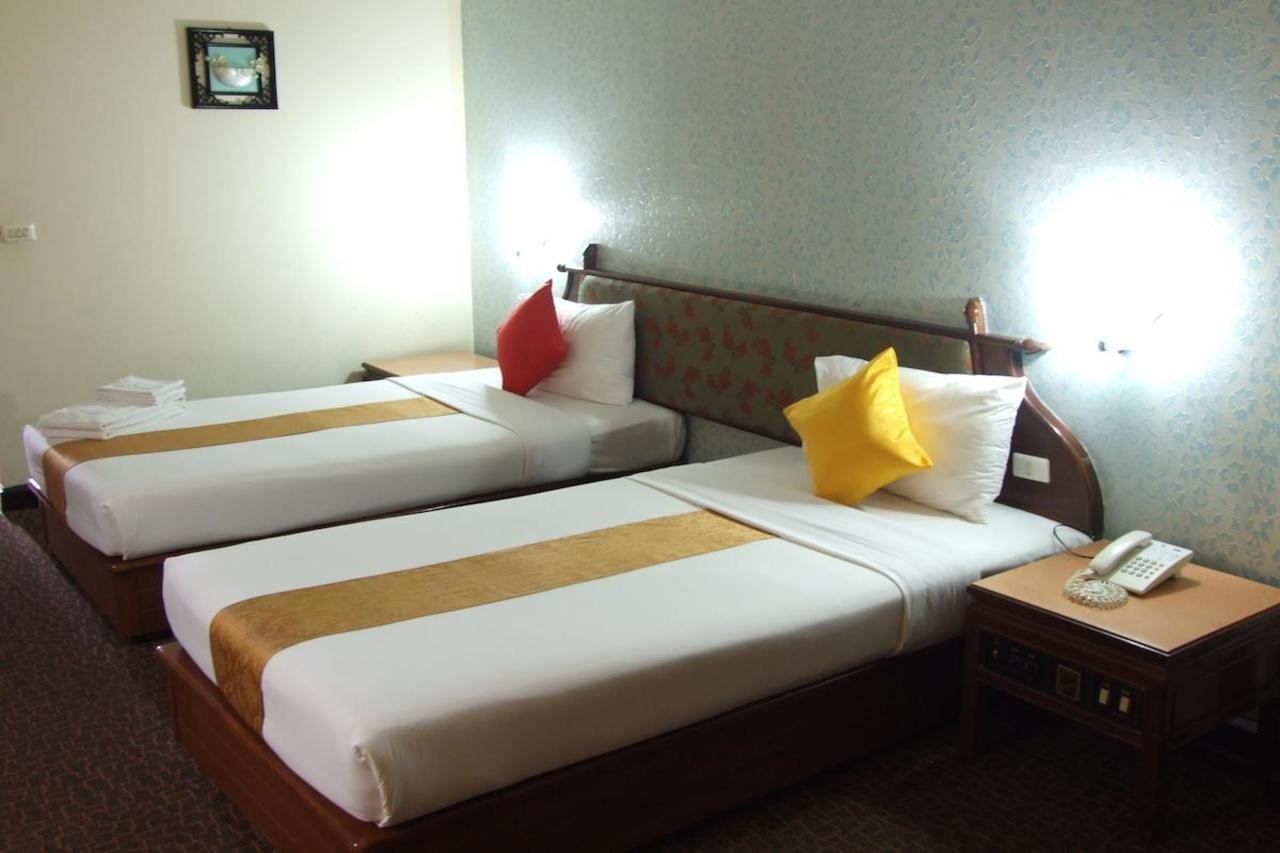 Ratchada City Hotel Bangkok Exterior foto