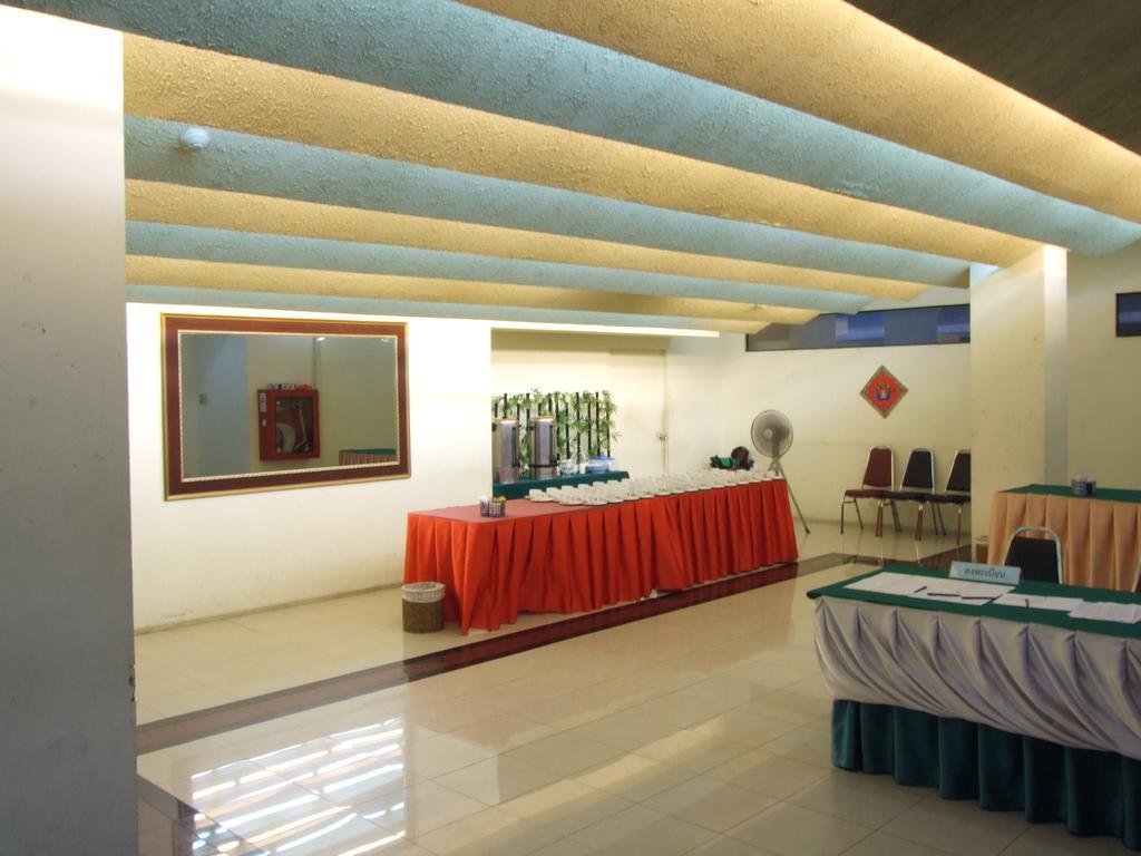 Ratchada City Hotel Bangkok Exterior foto